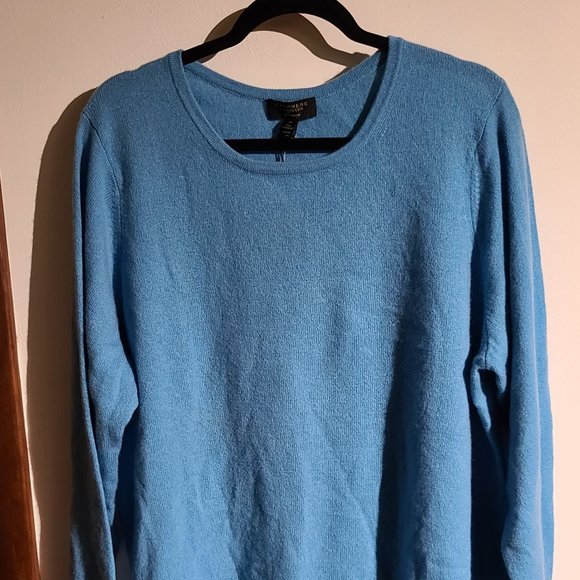 Charter Club Sweaters - NWT ** CHARTER CLUB Cashmere Crew Neck Sweater